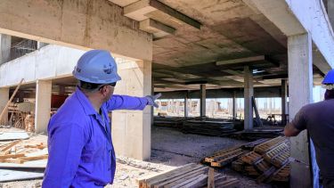 El hospital frenado en la meseta tiene fecha de reactivación: el anuncio de un ministro de Neuquén