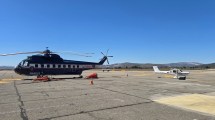 Imagen de Llegó el helicóptero de Río Negro para atacar los incendios: “Es la primera vez que tenemos un medio aéreo propio”