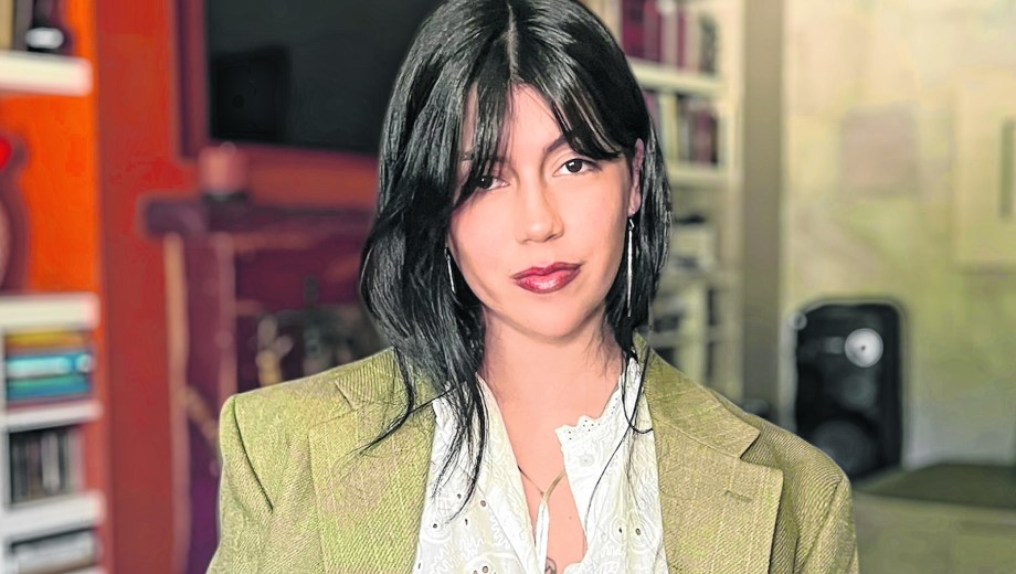 Abril Maite Rovira: Fashion consultant y estilista, especializada en estilo personal y comunicación visual. 
