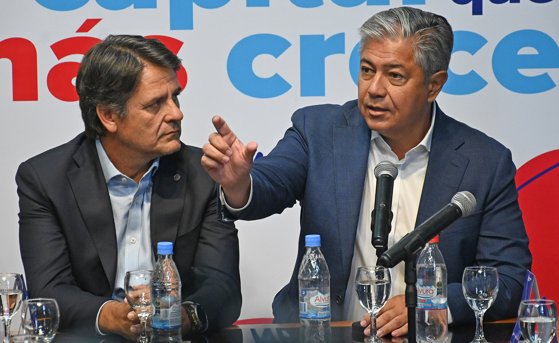 En Neuquén, los liderazgos políticos definen el futuro del gobierno provincial
