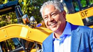 Rolando Figueroa reunió a 45 exintendentes del MPN en Aluminé: empezó el operativo 2027