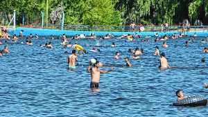 Calor extremo y fuertes ráfagas de viento este domingo en el Alto Valle: los peores horarios