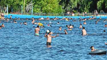 Calor extremo y fuertes ráfagas de viento este domingo en el Alto Valle: los peores horarios