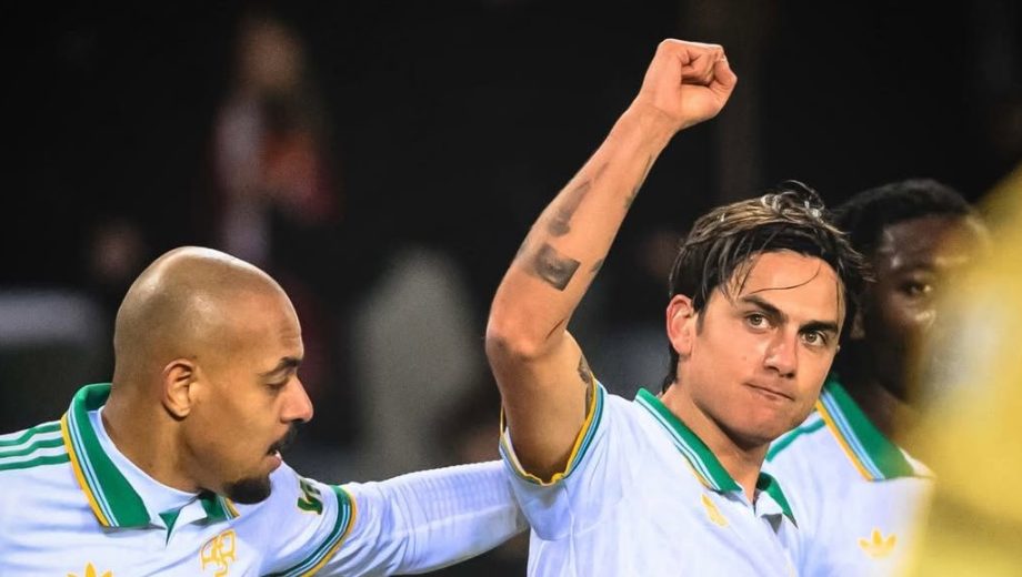 Dybala la rompió en la victoria de Roma sobre Torino y se retiró ovacionado por los hinchas.