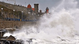 El meteotsunami de 2022: antecedente “invisible” en Mar del Plata que no fue tragedia por el Mundial de Qatar