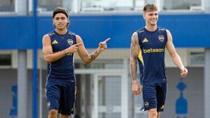 Úbeda paró el primer equipo de Boca en 2026 y sorprendió: desarmó el doble 9