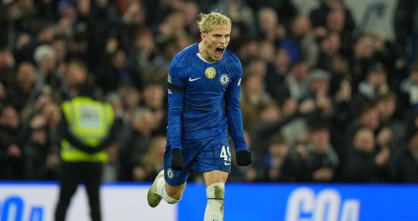 Garnacho metió dos goles pero Chelsea perdió con Arsenal en la Copa de la Liga