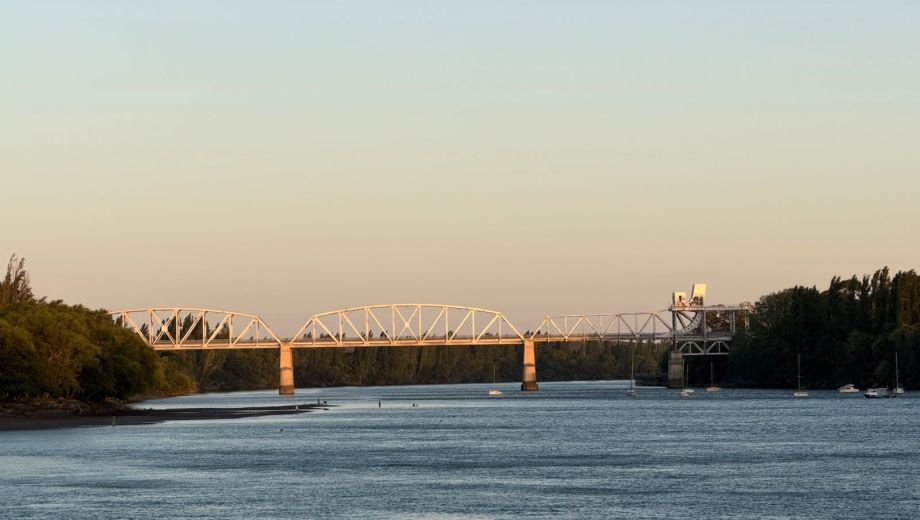 Corte total en el puente Ferrocarretero.
