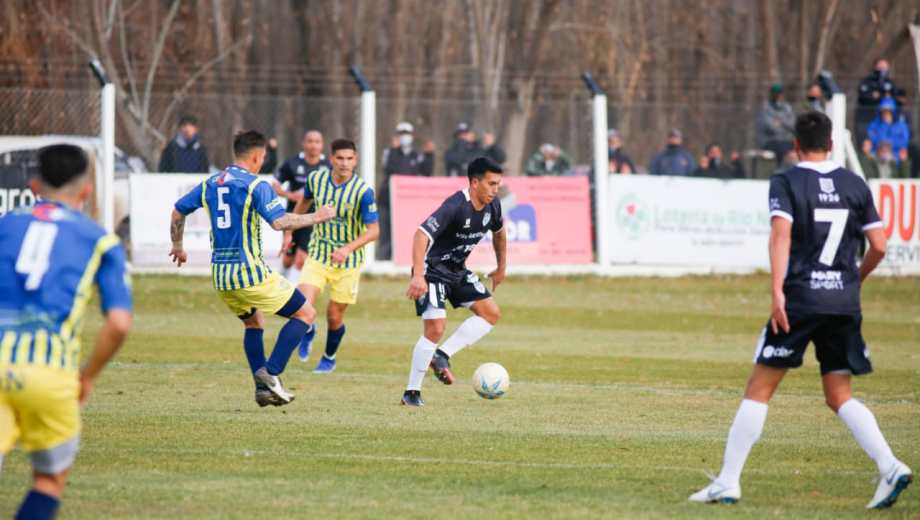 Maximiliano López es el cuarto refuerzo de Cipolletti. (Foto: Archivo Juan Thomes)