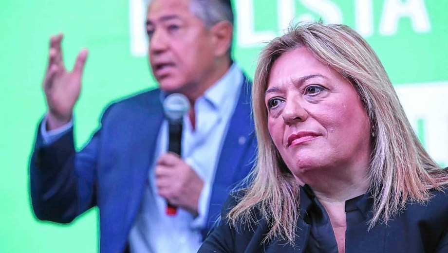 El gobernador tiene dos representantes en el Congreso: Karina Maureira en Diputados y Julieta Corroza en el Senado. Foto Emiliano Ortiz.