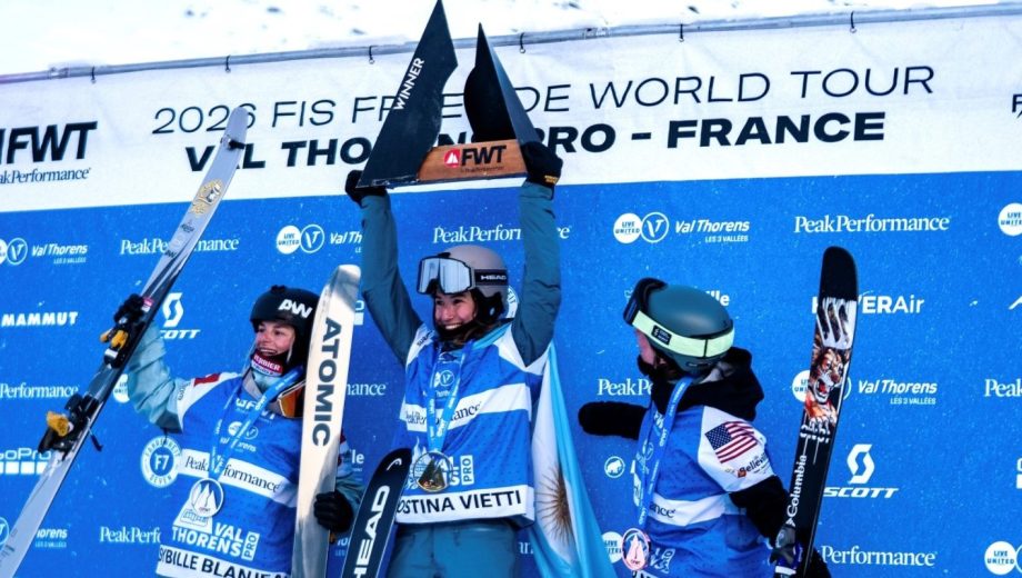 Agostina Vietti, representante de San Martín de Los Andes, dejó la bandera argentina en lo más alto.