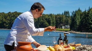 Gastronomía neuquina: una mesa con identidad a orillas del Nahuel Huapi