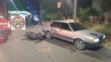 Dos motociclistas heridos en un choque en Plottier durante la madrugada de Año Nuevo