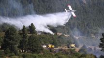 Imagen de Un incendio forestal se desató en el sur de Bariloche: temían que se propague hasta un pinar