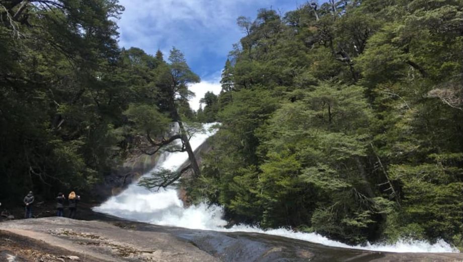 Murió una turista de Buenos Aires en la cascada Frey