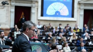 Diputados oficialistas presentaron un proyecto respaldando la intervención de Estados Unidos en Venezuela y la captura de Nicolás Maduro