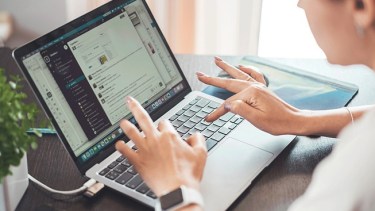 Trabajo híbrido y ciberseguridad: cómo trabajar online sin poner en riesgo tus datos