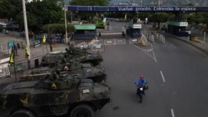 Colombia refuerza su frontera y Brasil se prepara para recibir refugiados luego de la intervención de Estados Unidos en Venezuela