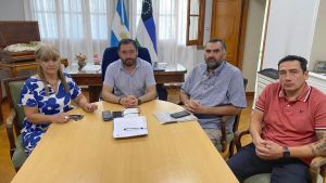 Román reconfiguró su gabinete y confirmó tres cargos clave en el Ejecutivo de Allen