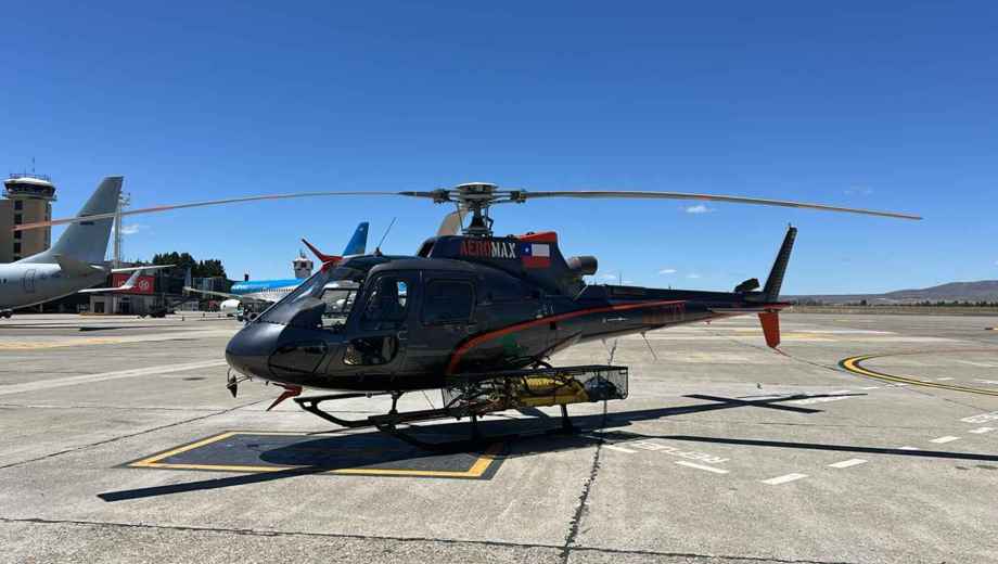 El helicóptero AS350 B3 enviado por Chile.