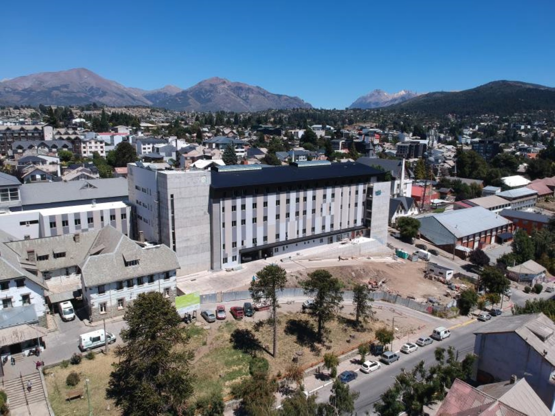 Plazo para equipar nuevo edificio del hospital de Bariloche con crédito del BID