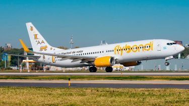 Ola de vuelos cancelados de Flybondi: qué dijo la aerolínea luego de ser multada por el Gobierno