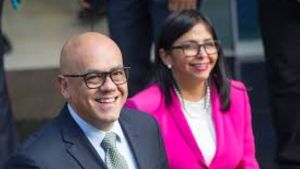 Jorge y Delcy Rodríguez encabezan los poderes Legislativo y Ejecutivo en Venezuela tras la captura de Maduro