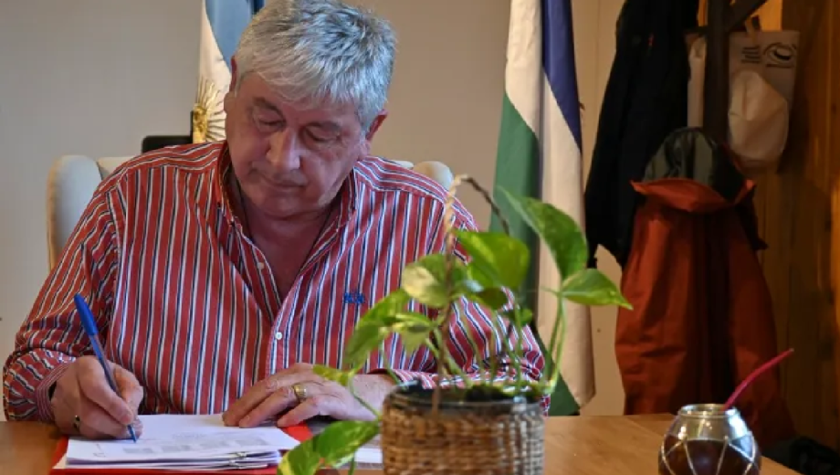 El intendente de Bariloche, Walter Cortés, dictó el 29 de diciembre último la polémica resolución. (foto de archivo) 