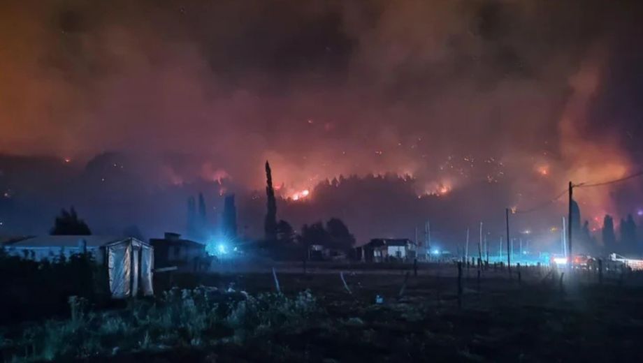 Incendio en Parque Nacional Los Alerces.