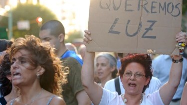 Más de 13 mil usuarios sin luz en Buenos Aires pese a que bajó la temperatura