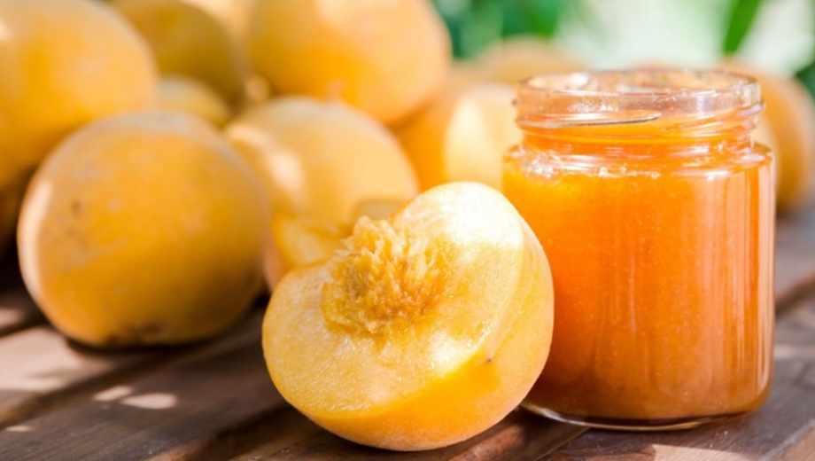 Mermelada casera de durazno.-
