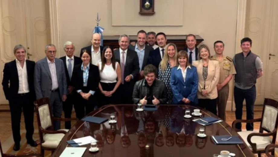 Algunos funcionarios de Javier Milei se tomarán vacaciones. Foto: Gentileza NA: 