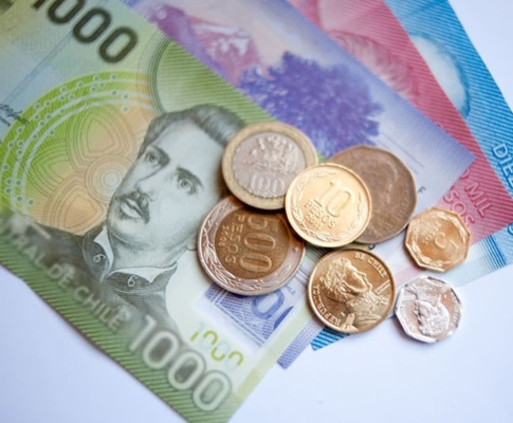 El peso chileno se aprecia: cotización y consejos para viajar a Chile