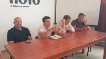 Imagen de Combate de incendios en Chubut: Diego Santilli anunció la llegada de un nuevo medio aéreo en reunión con Ignacio Torres