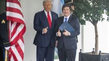 Imagen de Javier Milei durante el Foro de Davos respaldará  la intervención en Venezuela de Donald Trump