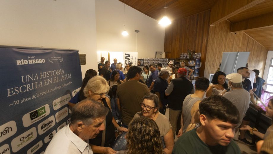 Presentacion del documental de la Regata de Rio Negro en el Centro Municipal de Cultura, el pasado 15 de noviembre.
Fotos: Pablo Leguizamon