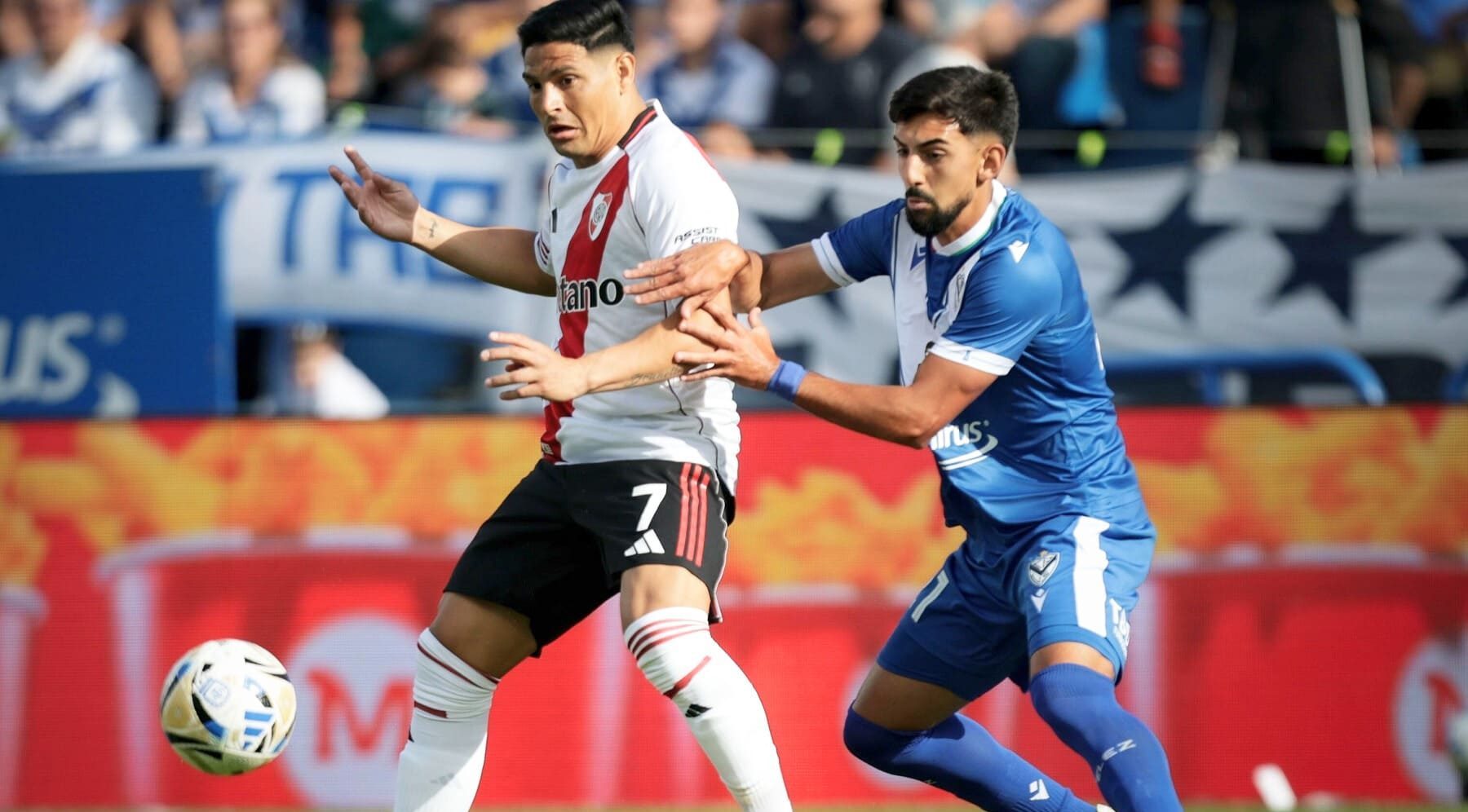 River se mide con Vélez en un partido clave: formaciones, hora y TV