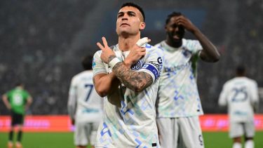 Lautaro Martínez convirtió en la goleada de Inter ante Sassuolo y alcanzó un récord histórico