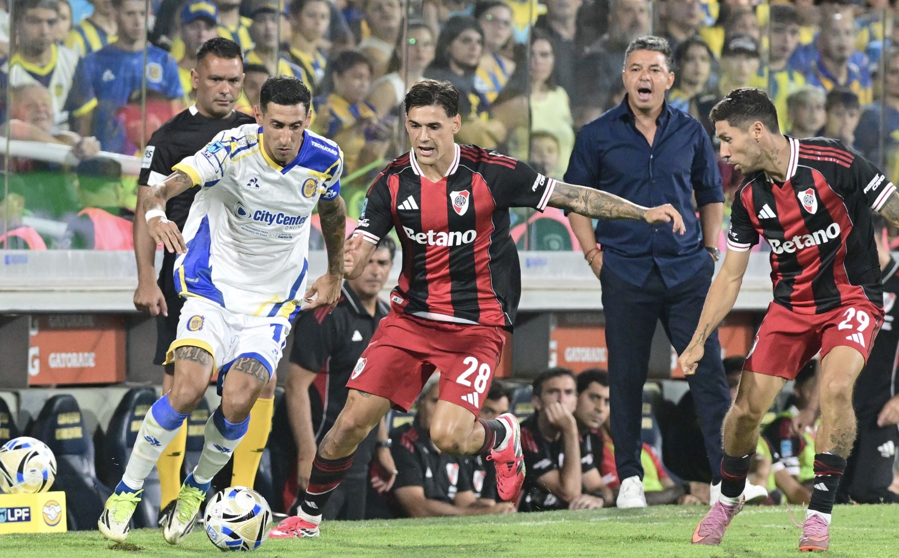 Central y River no se sacaron ventajas en el Gigante de Arroyito: 0-0 ...