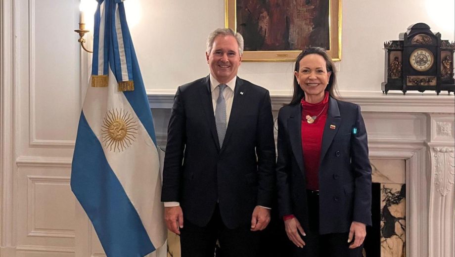 Pablo Quirno junto a María Corina Machado en Washington (Foto: gentileza) 