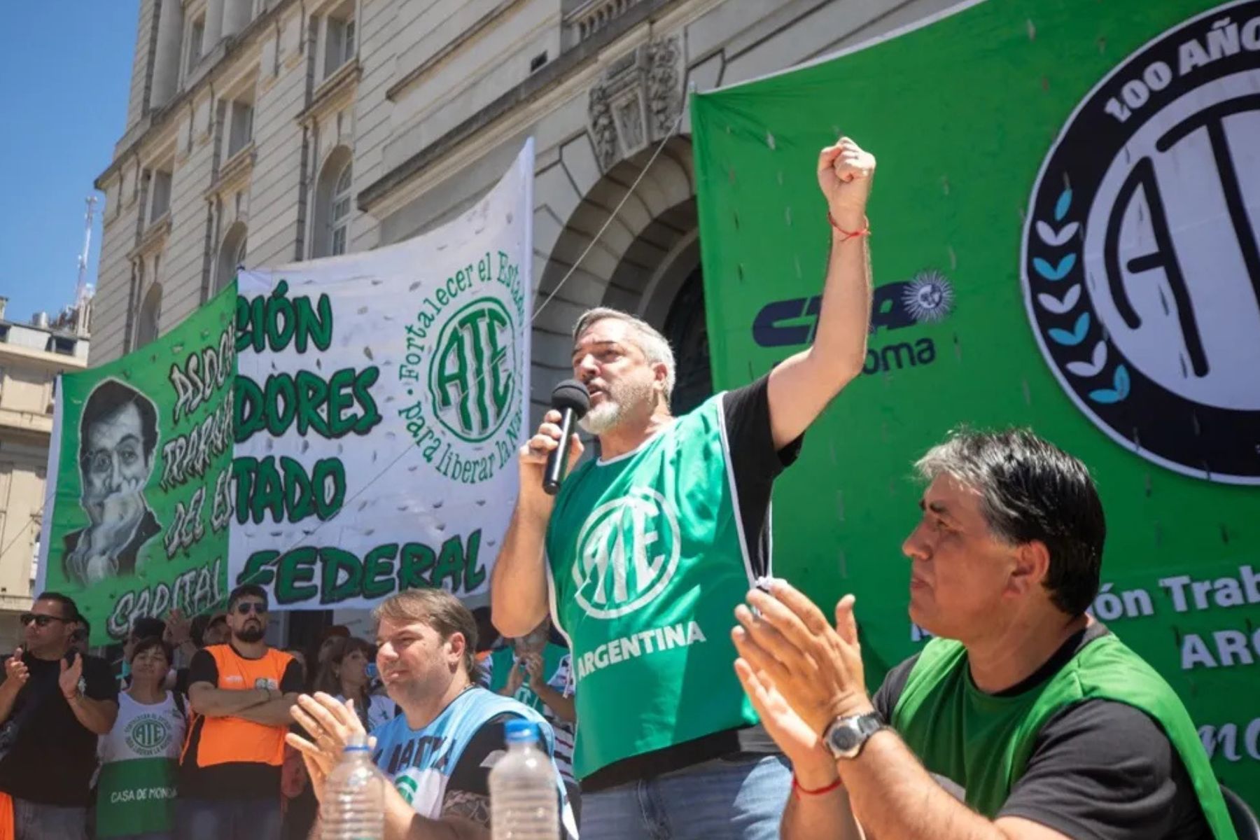 Descuento en salarios para estatales que adhieran al paro de ATE