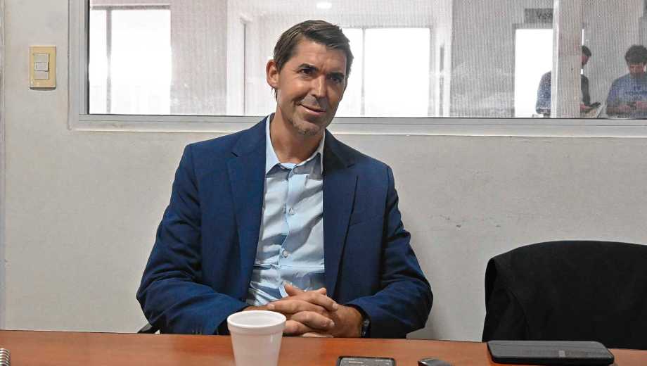 Björn Andersson, director general de Volvo Trucks Buses en Argentina, durante la charla con DIARIO RÍO NEGRO  en Allen