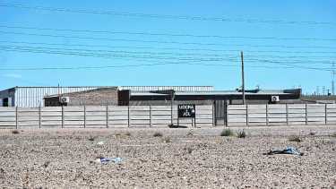 Acuerdos de palabra, trabajos gratis y la idea de “algún departamentito”: qué declaró el dueño de las tierras de la mutual de Levi en Añelo