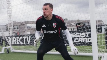 Franco Armani retrasa su vuelta al arco de River y no estaría ante Argentinos Juniors