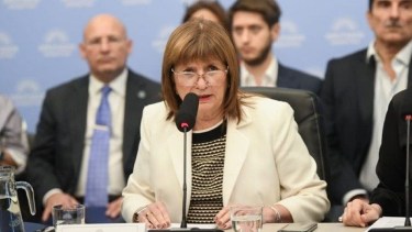 Patricia Bullrich defendió la reforma laboral: “Cambia de cuajo el modelo sindical argentino”