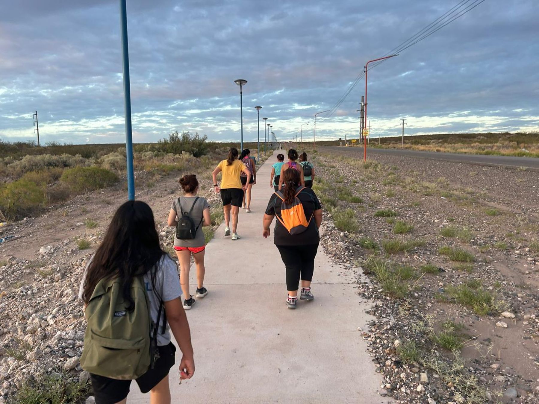 Catriel bajo las estrellas: caminatas nocturnas que invitan a moverse y encontrarse