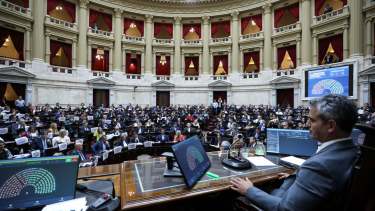 Reforma laboral: el Gobierno cedió la «caja» de los gremios y el negocio de los bancos para garantizar el respaldo en el Congreso
