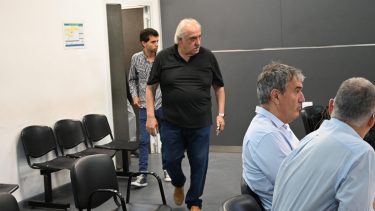 Empezó un nuevo juicio contra Juan Reggioni: claves del caso Techo Digno en Río Negro