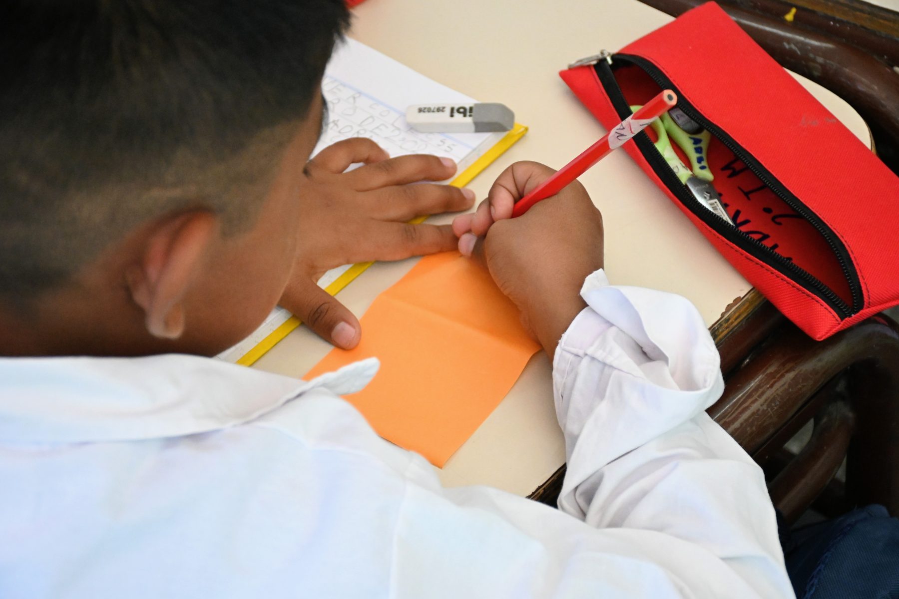 Solo el 50% de los estudiantes de primaria en Neuquén y Río Negro logra cupo satisfactorio