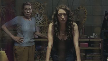 Netflix: quién es quién en la segunda temporada de En el barro, que estrena este viernes